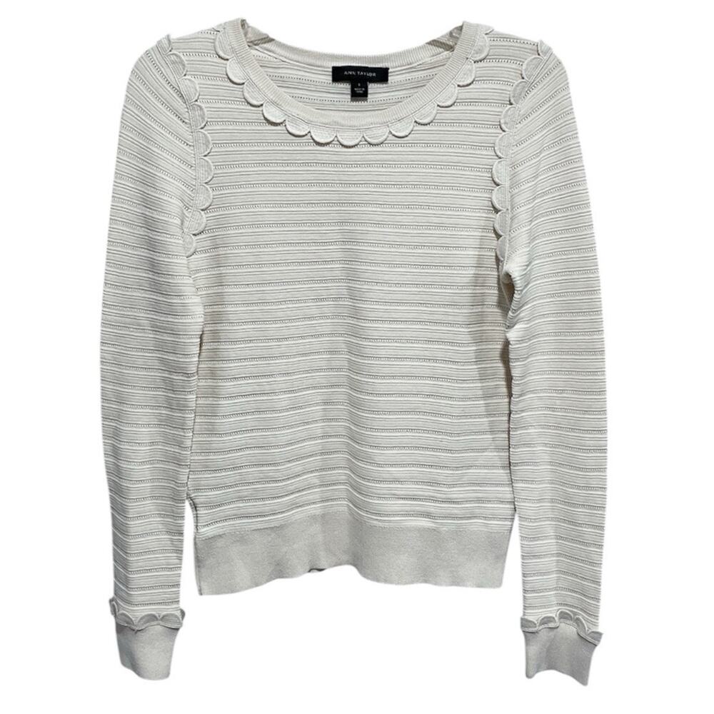 Coquette Ann Taylor Silk Blend Scalloped Knit Sweater Size Small Beige Textured